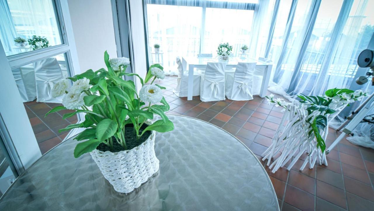 Fontana Oasis Apartments Castelnuovo del Garda Dış mekan fotoğraf
