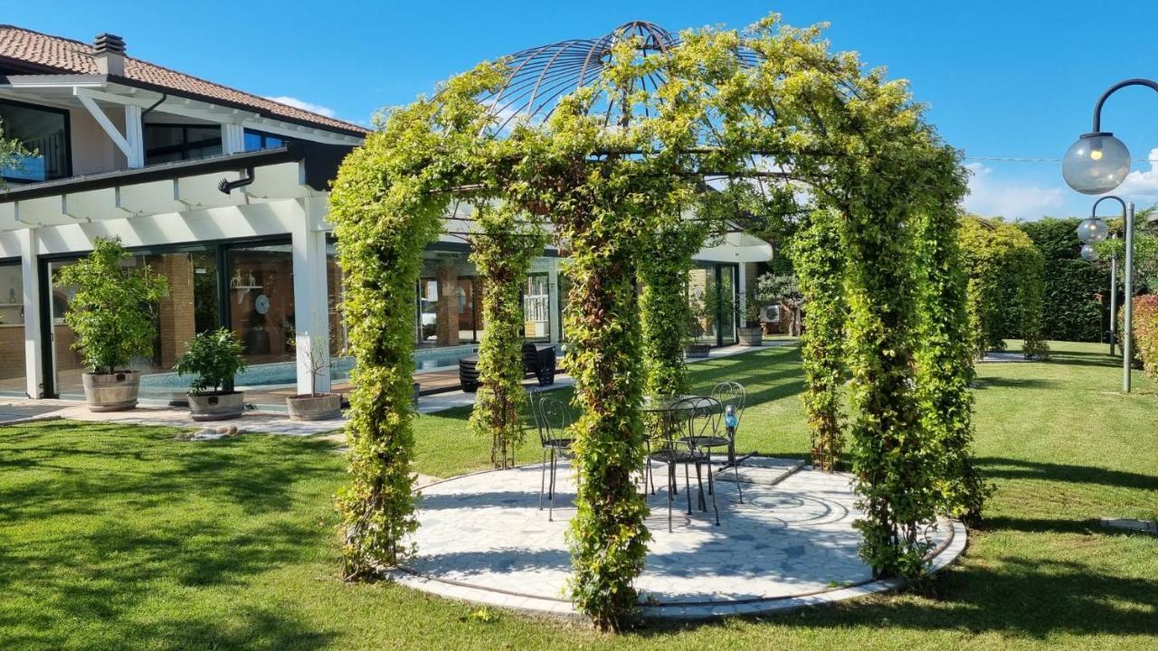 Fontana Oasis Apartments Castelnuovo del Garda Dış mekan fotoğraf